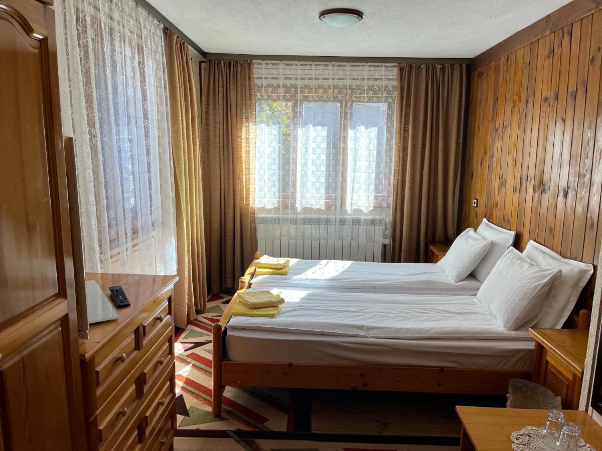 Guest House Lina Koprivshtitsa Bagian luar foto